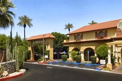 pet friendly hotel in indian wells